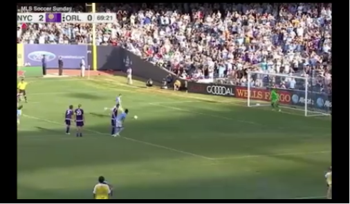 Villa neemt op ongelukkige wijze penalty