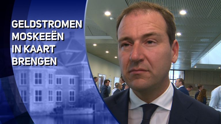 Kabinet wil strenger toezicht geldstromen moskee