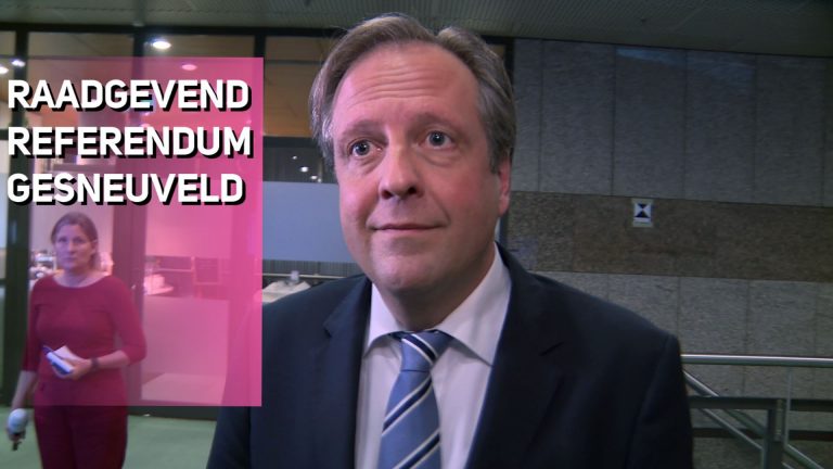 Pechtold slaapt prima zonder raadgevend referendum