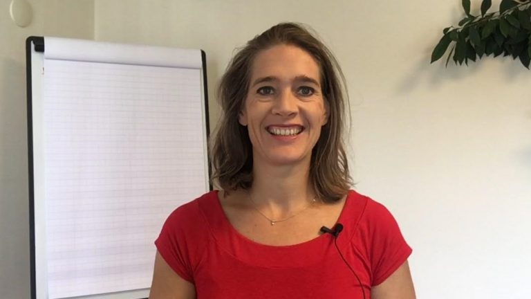 Financieel inspirator Femke Hogema gasthoofdredacteur van Vrouw Nieuws