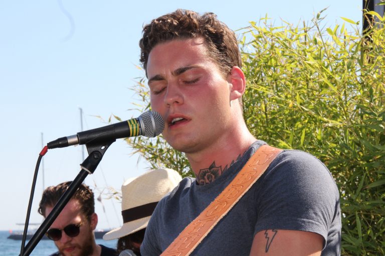 Douwe Bob verovert Cannes