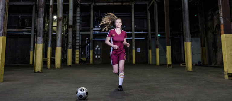 Liona nieuw kledingmerk voor voetbalvrouwen