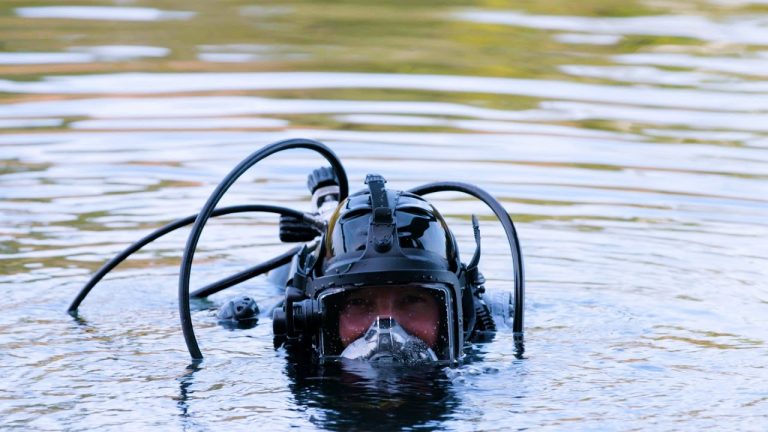 Hoe een onderwater detective te werk gaat