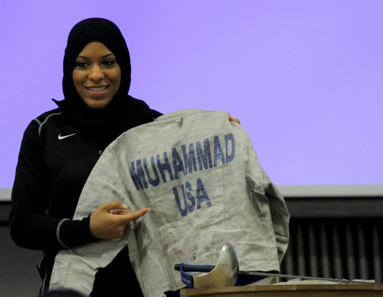 Eerste vrouw met hoofddoek op de Spelen