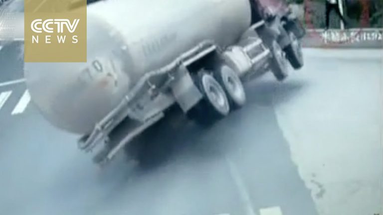 Man stapt net op tijd opzij