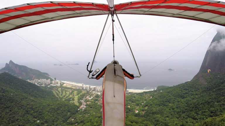 Paragliden over Rio de Janeiro