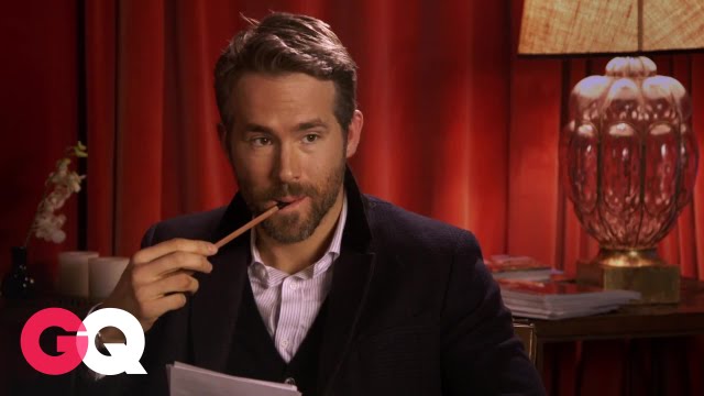 Ryan Reynolds interviewt zichzelf