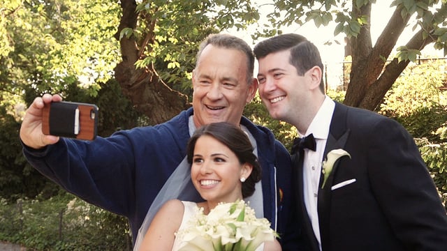 Tom Hanks valt bruiloft binnen