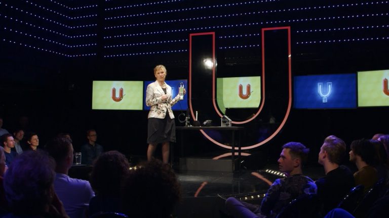 Waarom slapen kinderen op school?